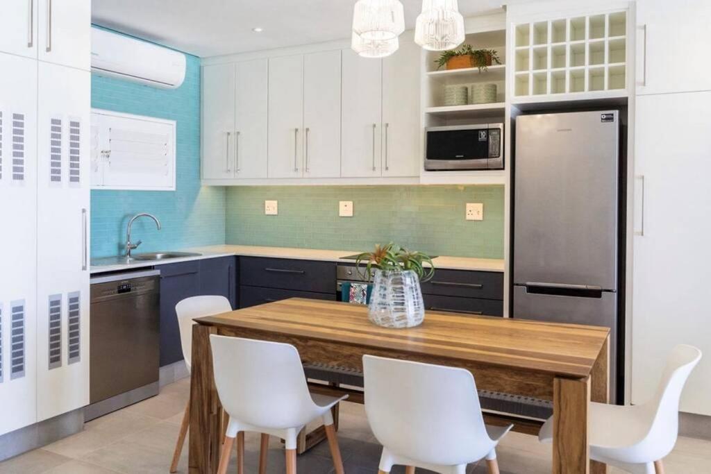 Waterfront Getaway, 2 Bedroom Seaside Bliss Umdloti Buitenkant foto
